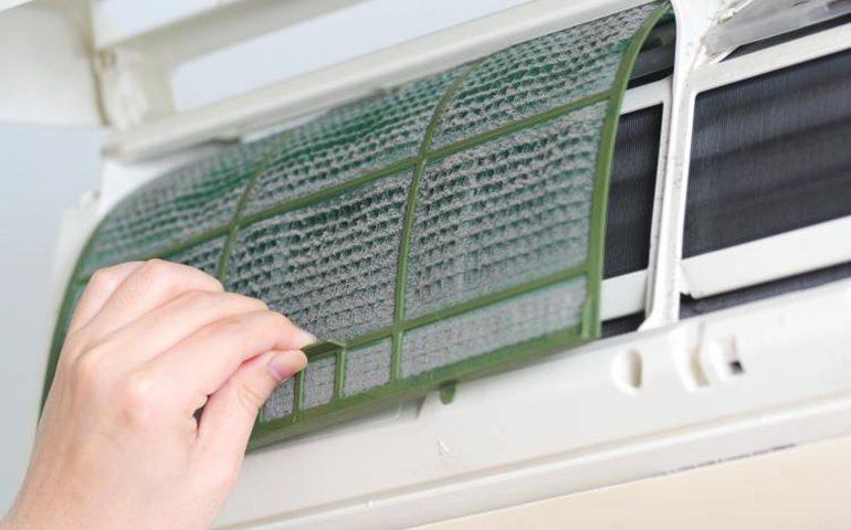 چگونه فیلتر سیستم تهویه هوا را تمیز کنیم! چگونه فیلتر سیستم تهویه هوا را تمیز کنیم!