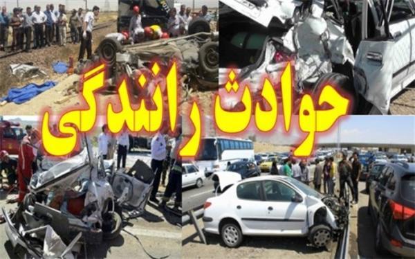 3 کشته و زخمی در تصادف پراید و کامیون 3 کشته و زخمی در تصادف پراید و کامیون