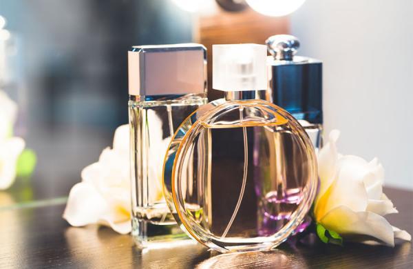 8 حقه برای افزایش ماندگاری عطر 8 حقه برای افزایش ماندگاری عطر